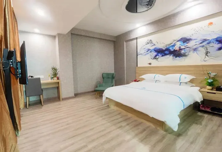 Янгиианг: Baihe Hotel (Yangxi West Lake Branch)
