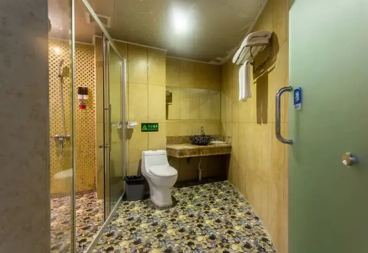 Янгиианг: Baihe Hotel (Yangxi West Lake Branch)
