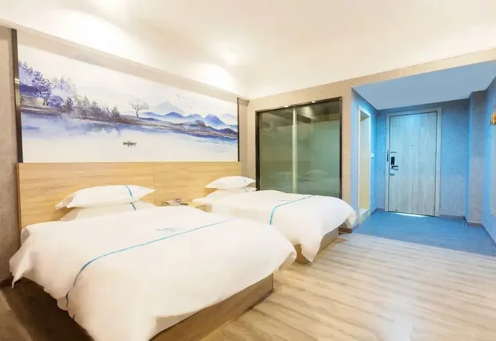 Янгиианг: Baihe Hotel (Yangxi West Lake Branch)