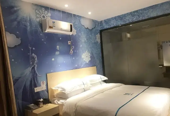 Янгиианг: Baihe Hotel (Yangxi West Lake Branch)