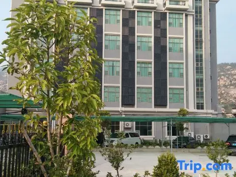 Джиангме: West Hotel