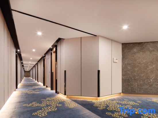 Дунъян: Dongyang Hotel