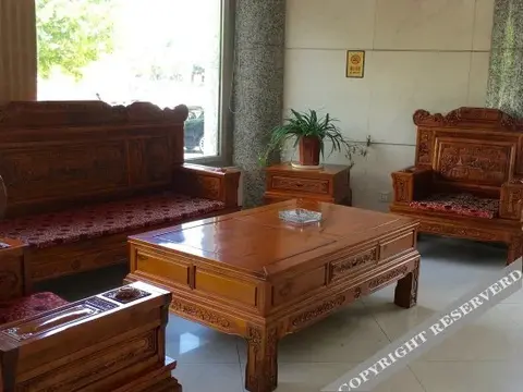 Синьян: Xifeng Hotel