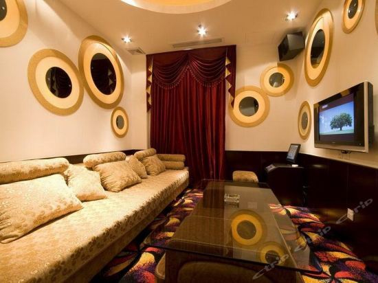 Цзяочжоу: Zhongzhou Hotel