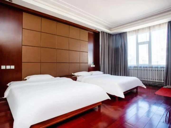 Хулун-Буир: Huayuan Hotel