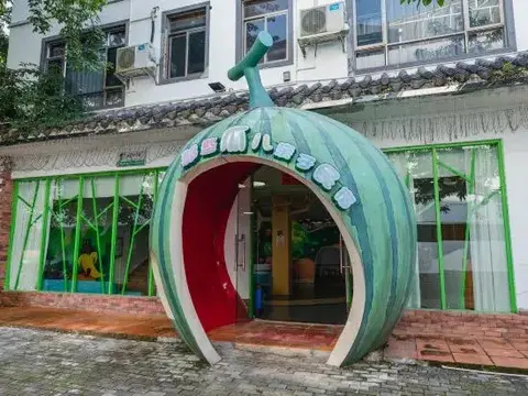 Шаогуань: Danxia Hill Hetang Yuese Hostel
