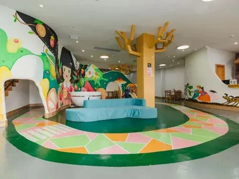 Шаогуань: Danxia Hill Hetang Yuese Hostel