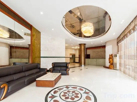 Лунъянь: Jinsui Hotel (Longyan Train station shop)