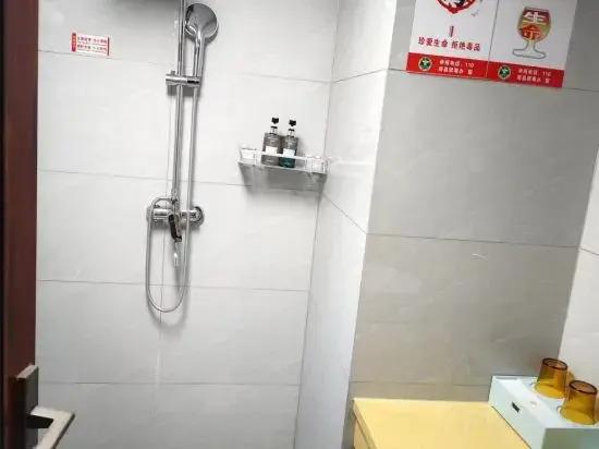 Шиянь: Lingzhou International Hotel