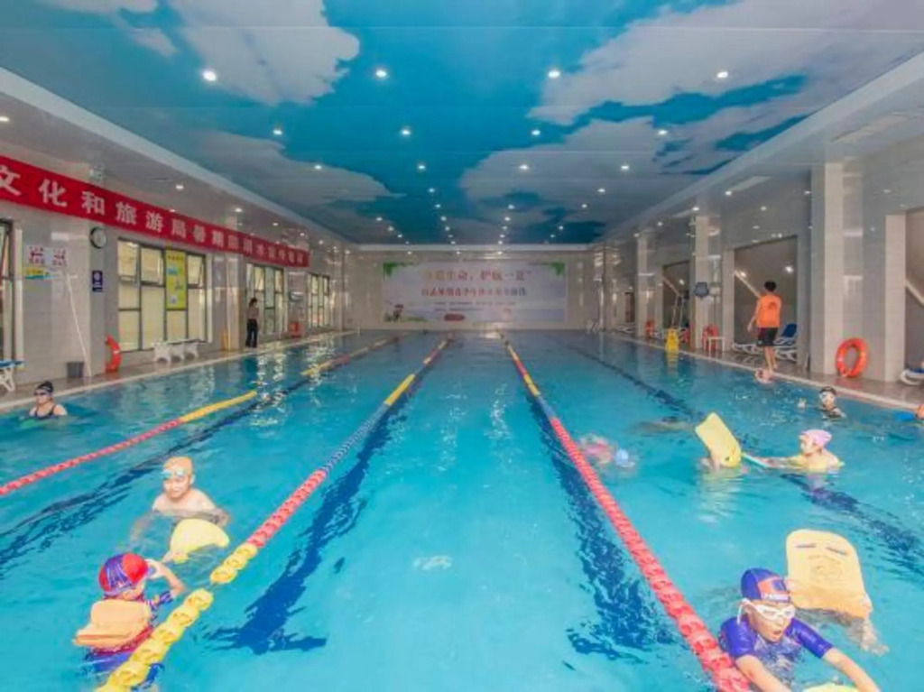 Шиянь: Lingzhou International Hotel