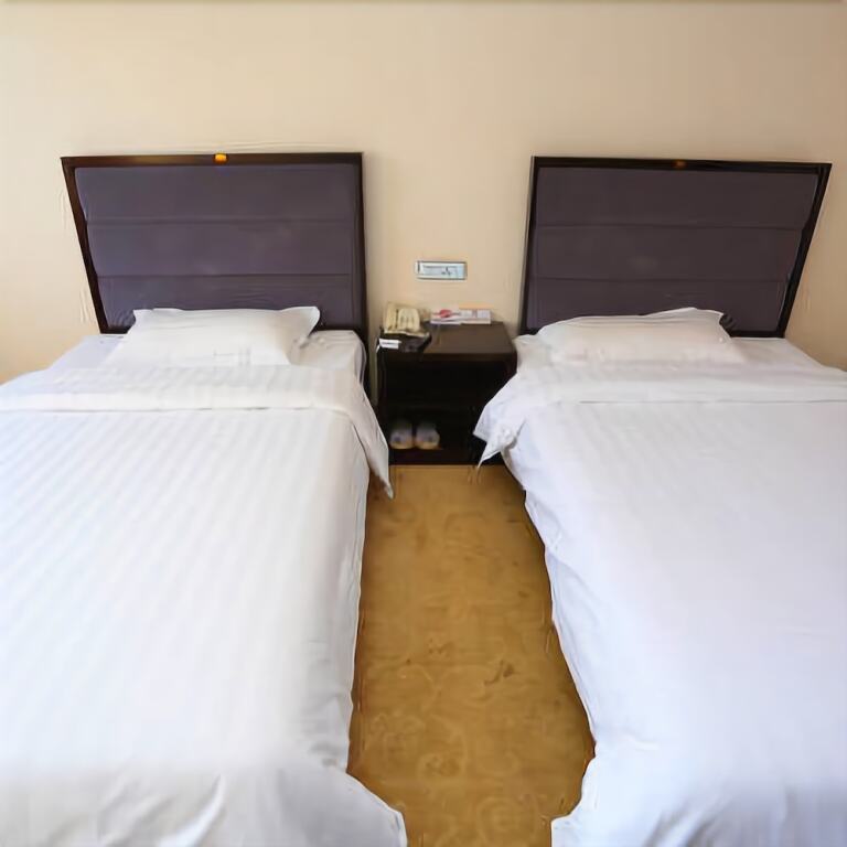 Яньцзи: Super 8 Hotel