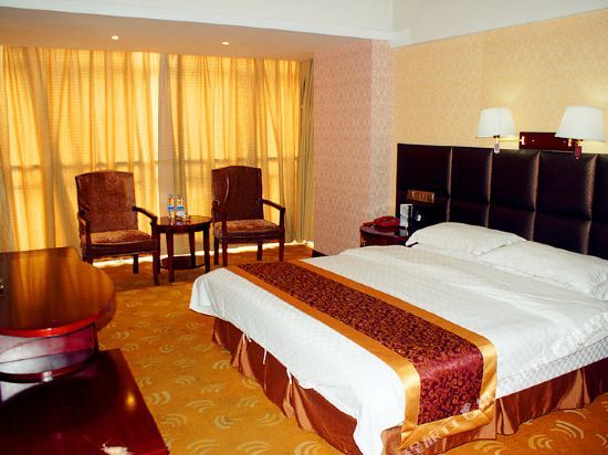 Пинсян: Yujing Business Hotel