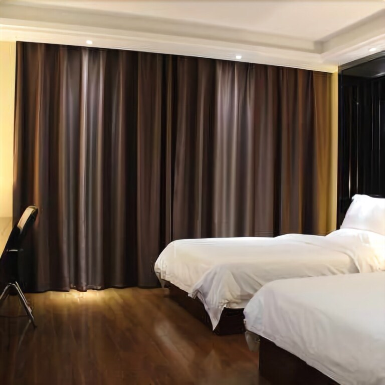 Яньчэн: Lontines Boutique Hotel