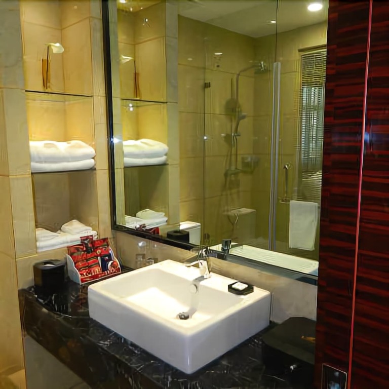 Яньчэн: Lontines Boutique Hotel