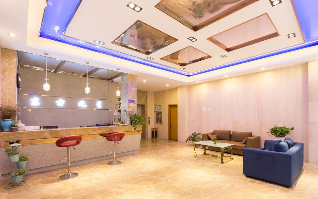 Дунъян: Dongfang Zhixing Express Hotel