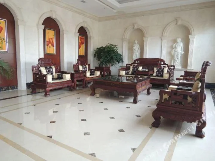 Шаогуань: Sanhe Hotel