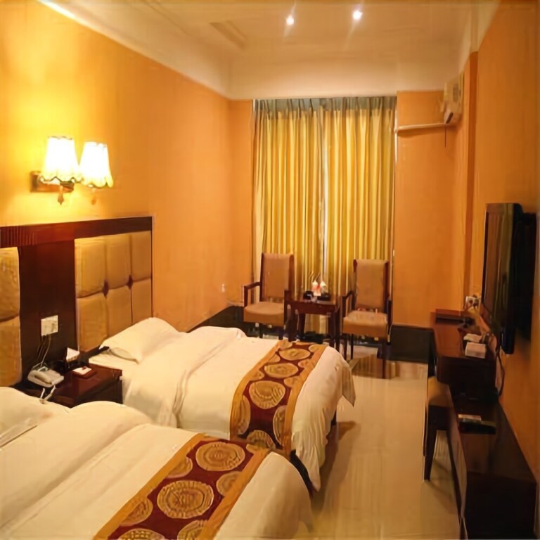 Шаогуань: Huayi Youjia Hotel (Shaoguan Qujiang District Nanhua Temple)