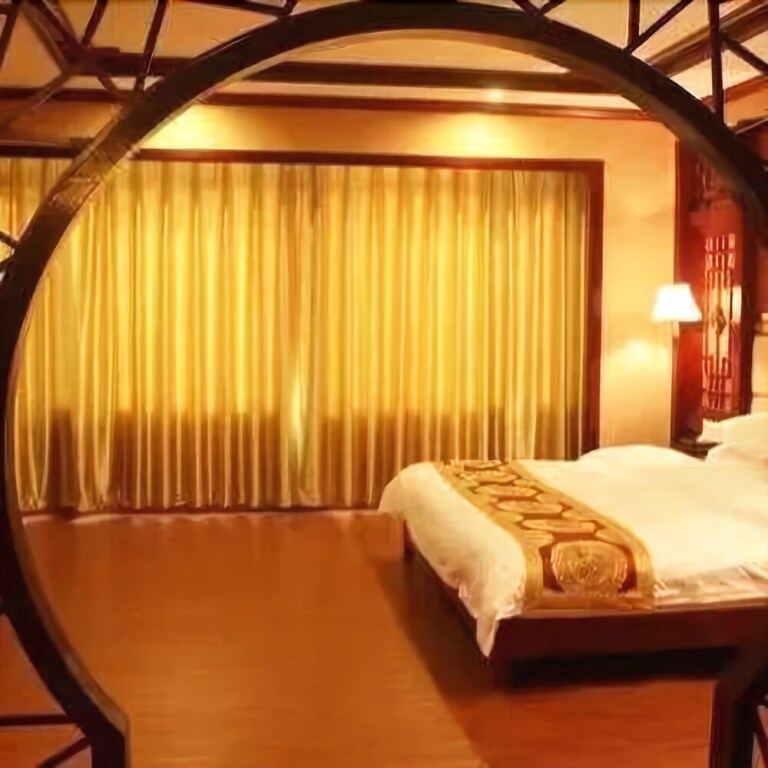Шаогуань: Huayi Youjia Hotel (Shaoguan Qujiang District Nanhua Temple)