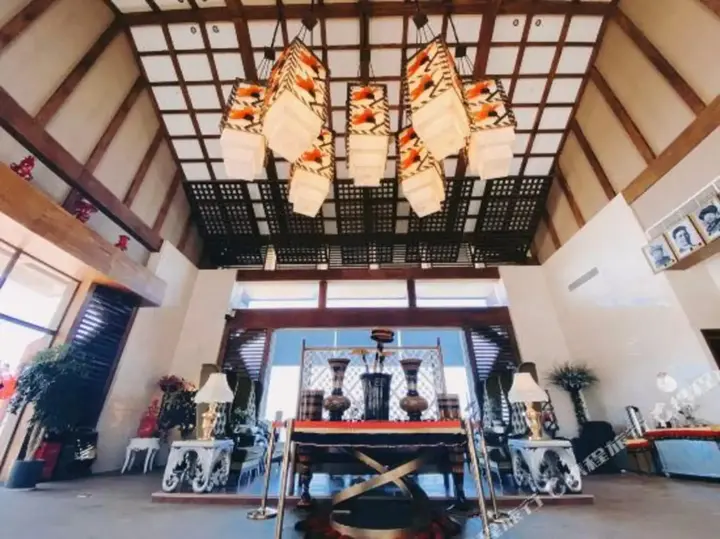 Сичан: Qionghai Saibo House Hotel
