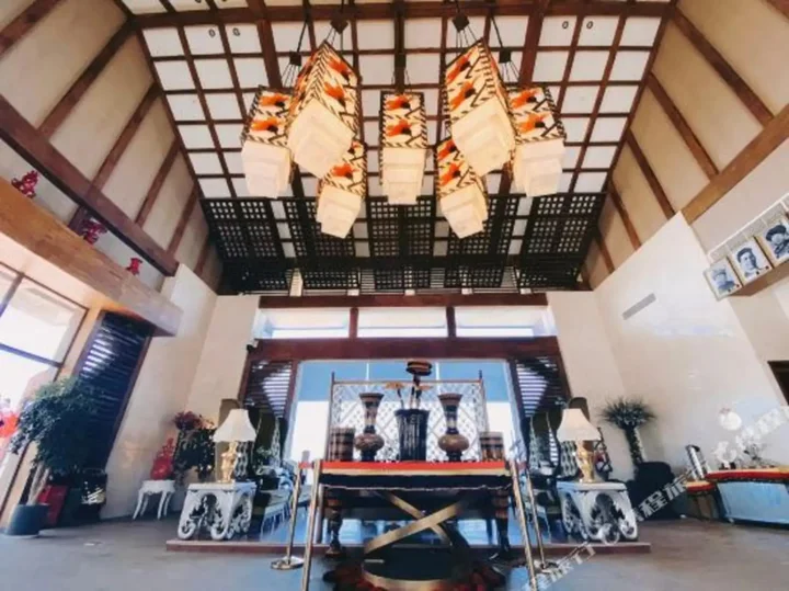 Сичан: Qionghai Saibo House Hotel