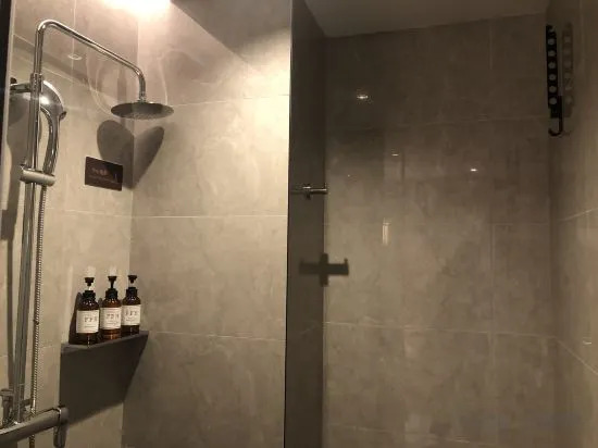 Цюнхай: Qionghai Changlong Hotel (Yinhai Zaliang Street)