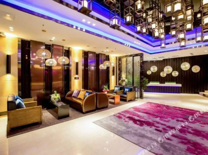 Линьи: The Vilomia Hotels (Linyi Shengshang)