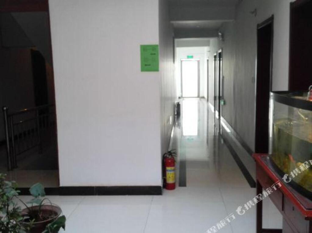 Лоян: Xiaocheng Renjia Express Hotel