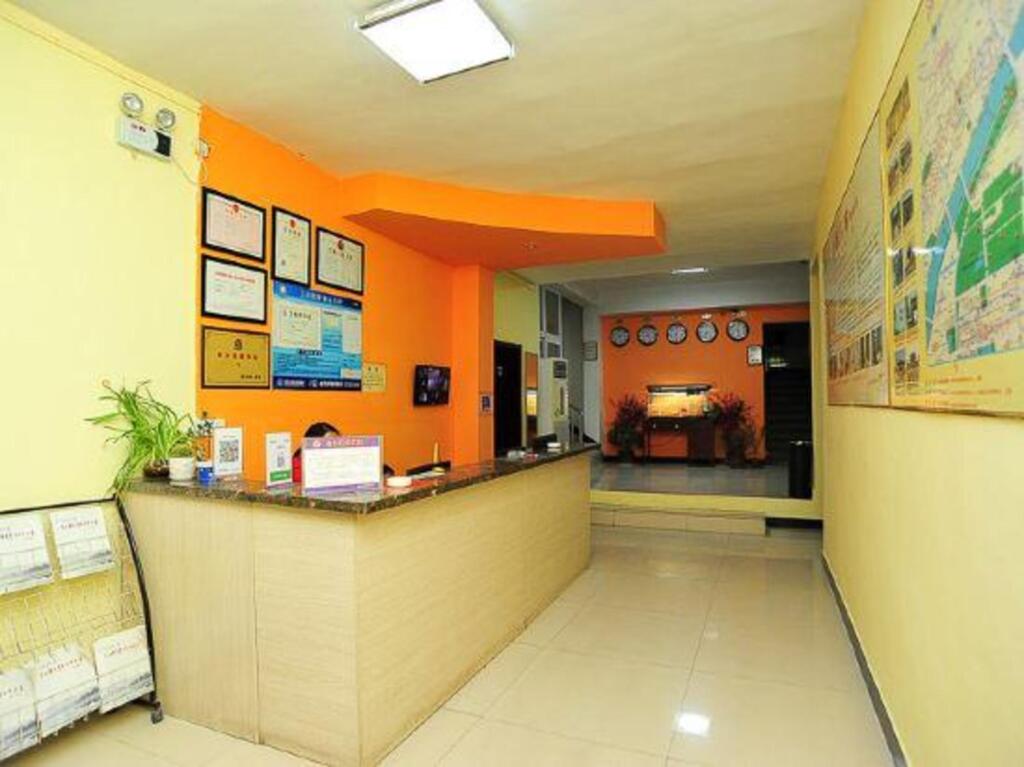 Лоян: Xiaocheng Renjia Express Hotel