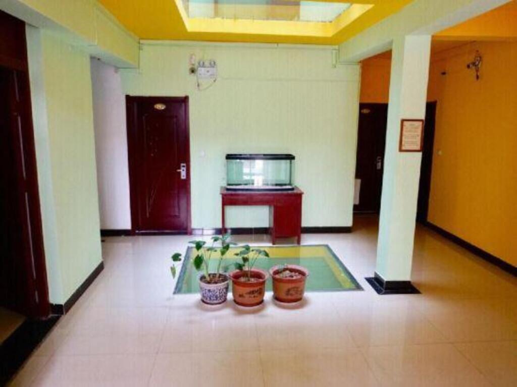 Лоян: Xiaocheng Renjia Express Hotel