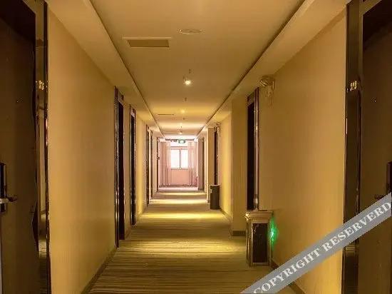 Цзюцзян: Shangjie Business Hotel