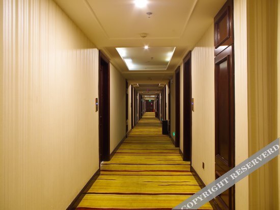 Урумчи: Xinjiang Jianshe Hotel