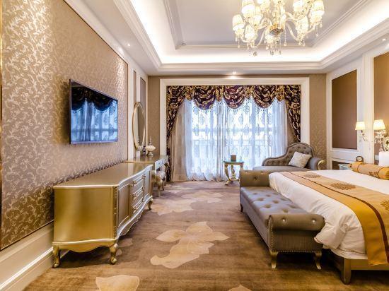 Шанграо: Fuxin International Hotel