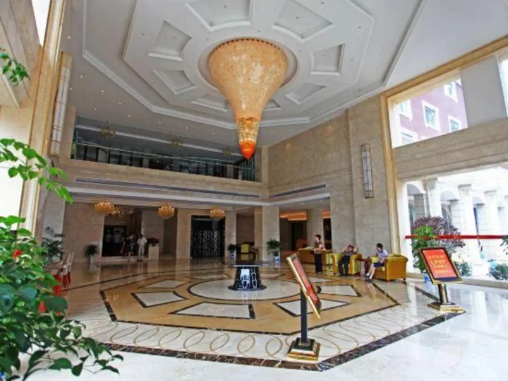 Пинсян: First Mansion