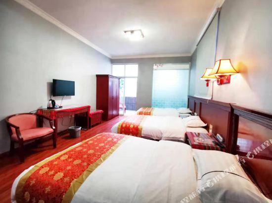 Лицзян: Xinjiangyuan Hostel