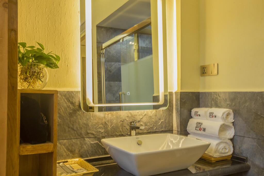 Лицзян: Cloud Boutique Resort Nanmen Qiao Branch