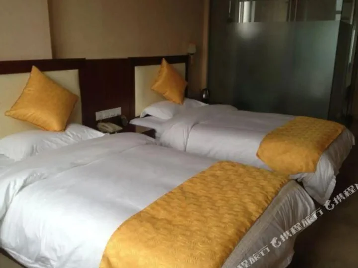 Шаогуань: Junyue Holiday Hotel