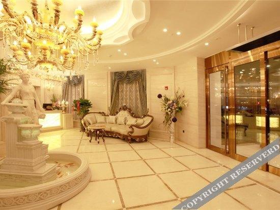 Харбин: Harbin Zhenning Hotel (Central Street Subway Station Sophia Church Branch)