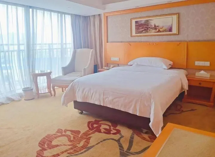 Чжуншань: Vienna International Hotel Zhongshan Torch Zone
