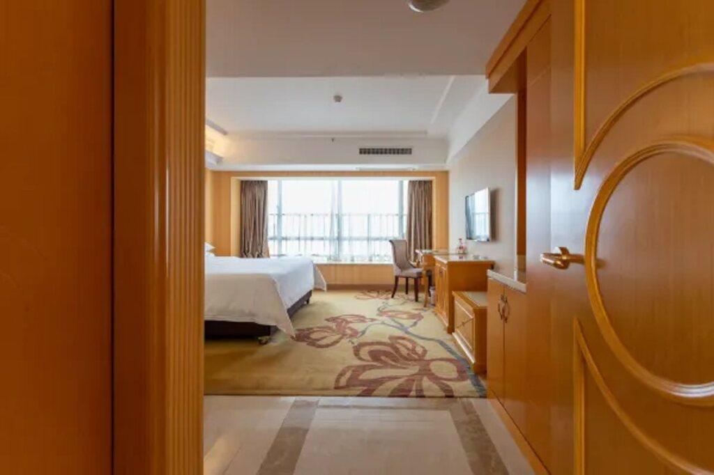 Чжуншань: Vienna International Hotel Zhongshan Torch Zone