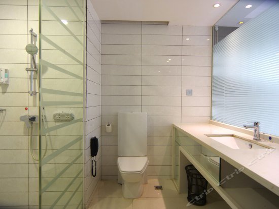 Наньнин: Yueyan Hotel (Nanning Convention and Exhibition Center Longxi Subway Station)