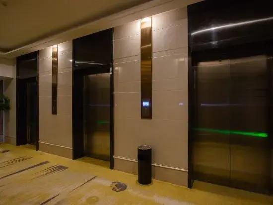Чунцин: H Hotel (Chongqing Aegean Sea Shopping Plaza)