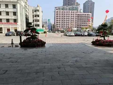 Цзеян: Golden LEAF Hotel