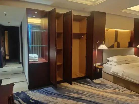 Цзеян: Golden LEAF Hotel