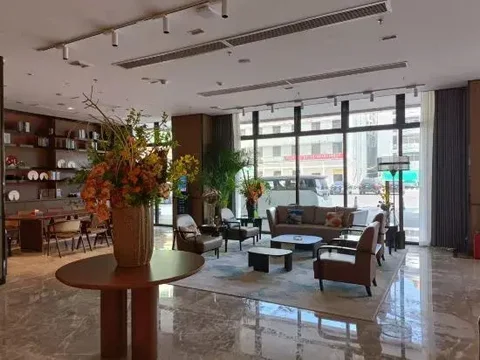 Цзеян: Golden LEAF Hotel