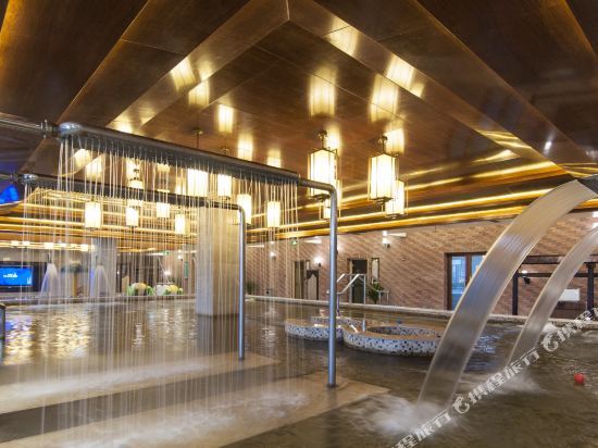 Хуайань: Swan Lake Resort Hot Spring Jiangba