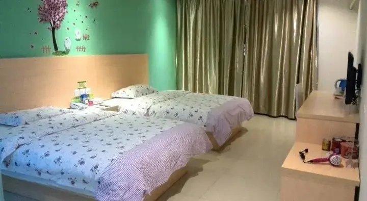 Дунгуань: 8 Inn (Dongguan Dalang RT-Mart)