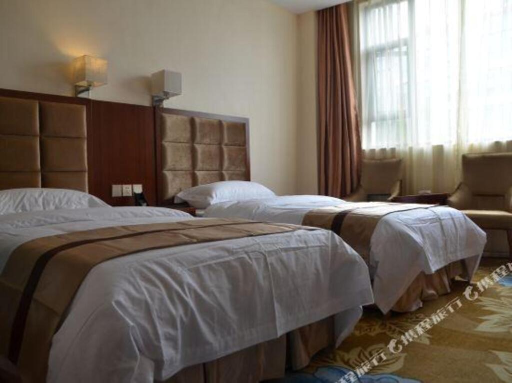 Hello Hotel (Yuzhong Ancient City) — фото 4