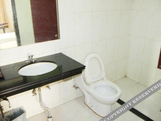 Ухань: Sansao Business Hotel