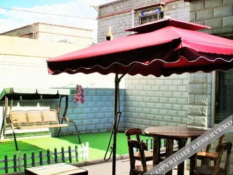 Лхаса: Three Years Later Guest House