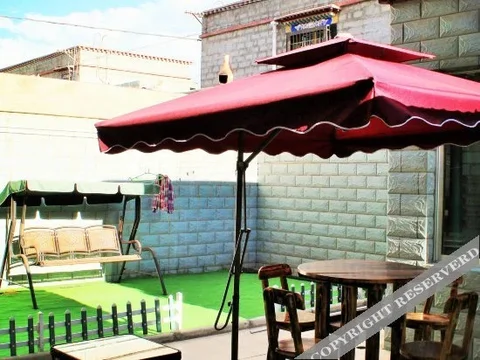 Лхаса: Three Years Later Guest House